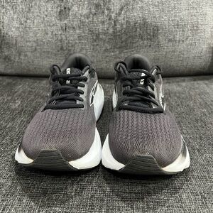 Brooks Men's Black and White Running Shoes